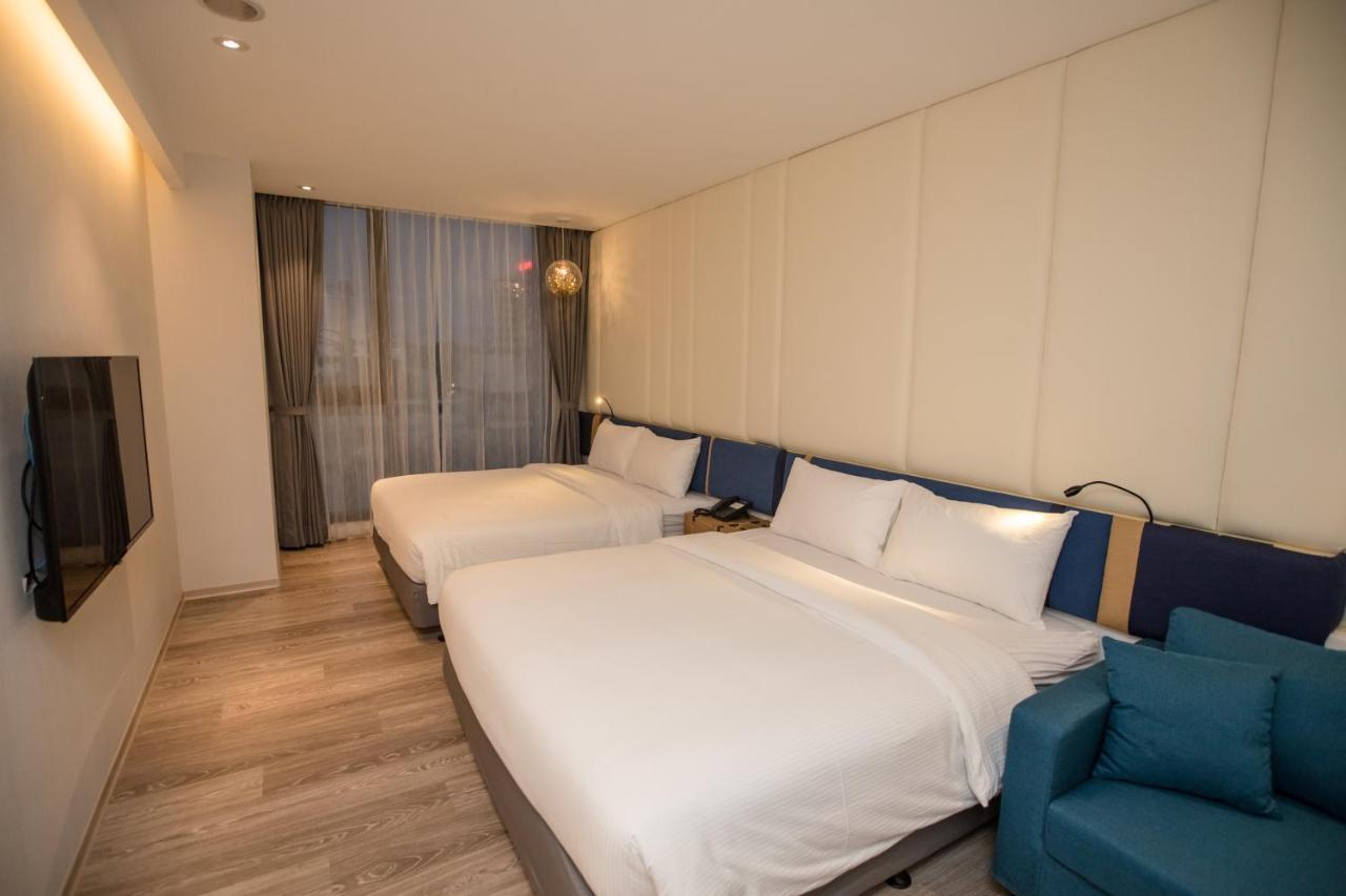 Explore Hotel Taichung Exterior foto